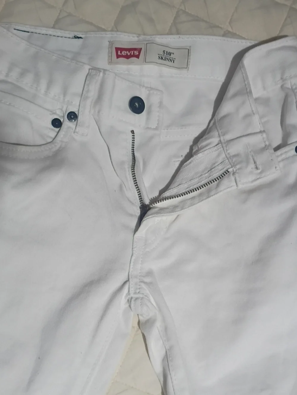 Levi's 510™ 26x26 Skinny Men’s White Jeans with Blue Rivet Accents